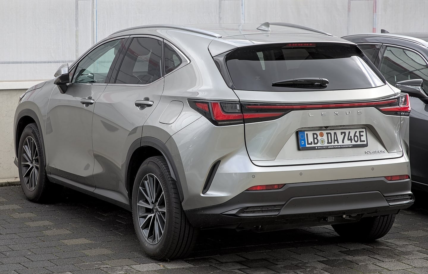 Lexus NX 300h — фото 4