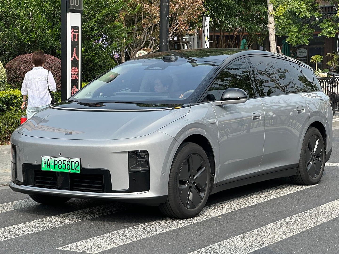 LiXiang i8 — фото 2