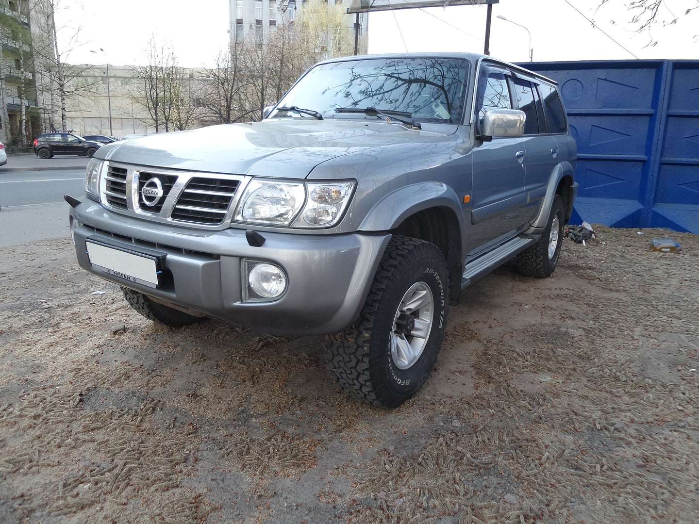Nissan Patrol — фото 2