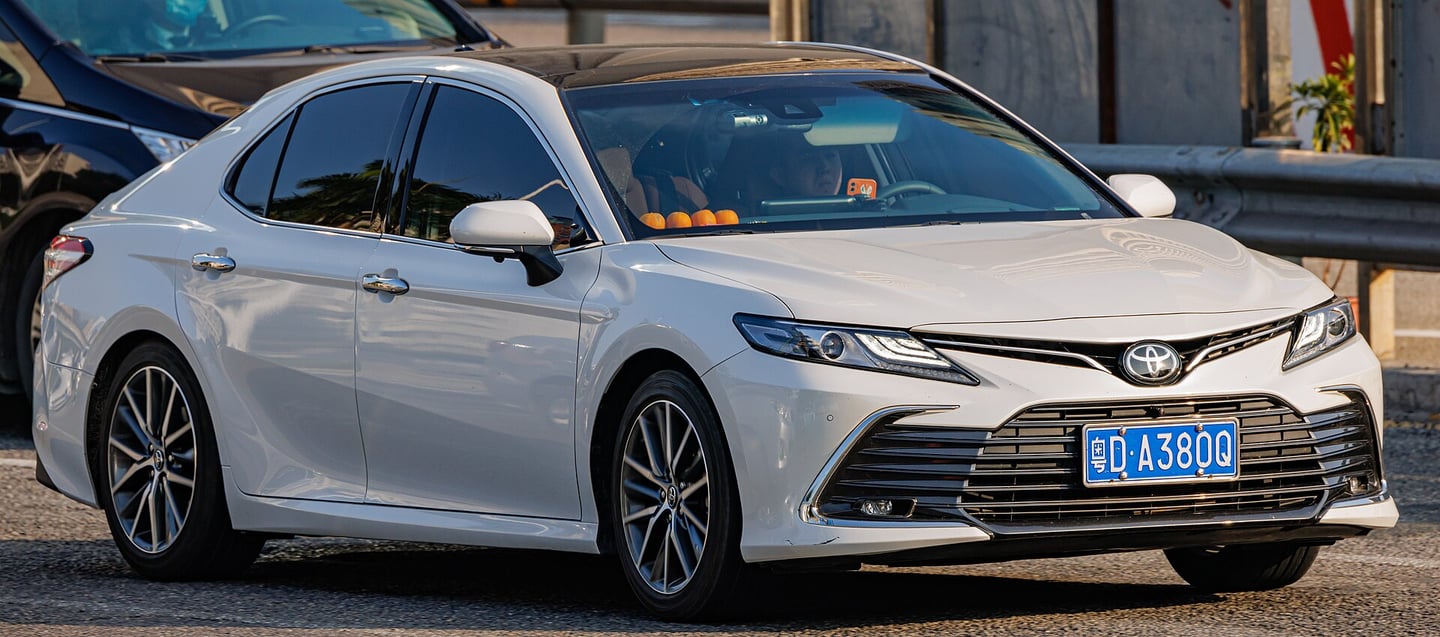 Toyota Camry — фото 4