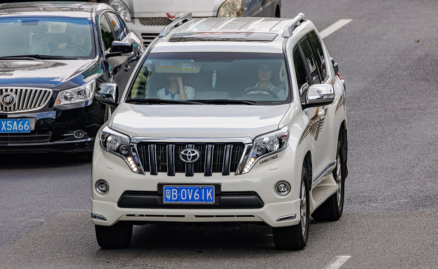 Toyota Land Cruiser Prado — фото 4